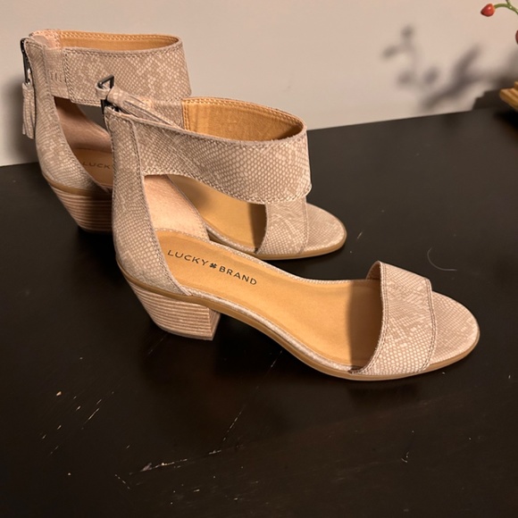 Lucky brand beige sandals - Picture 10 of 16